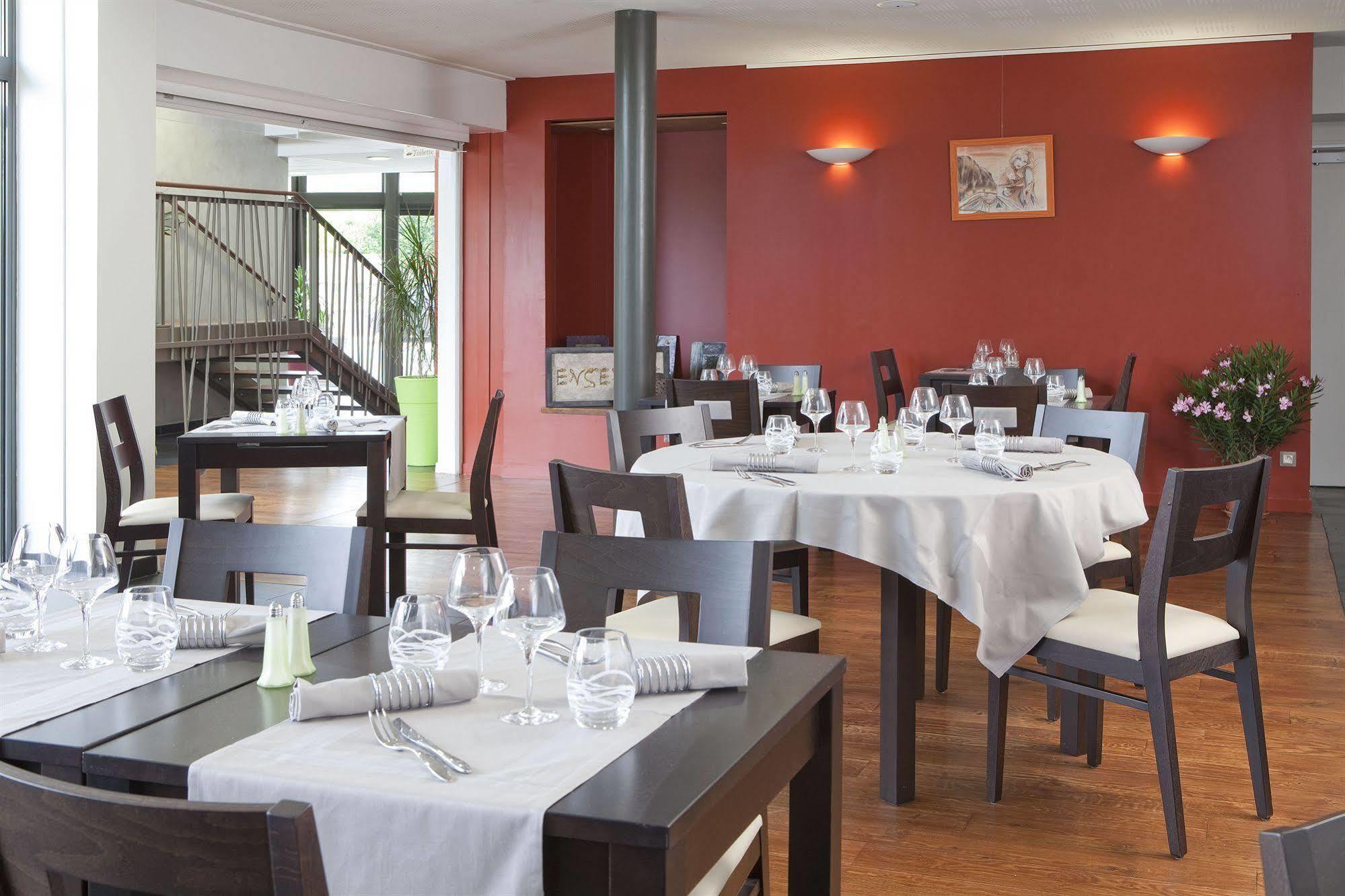 Logis Hotel Terre De Loire Belleville-sur-Loire Εξωτερικό φωτογραφία