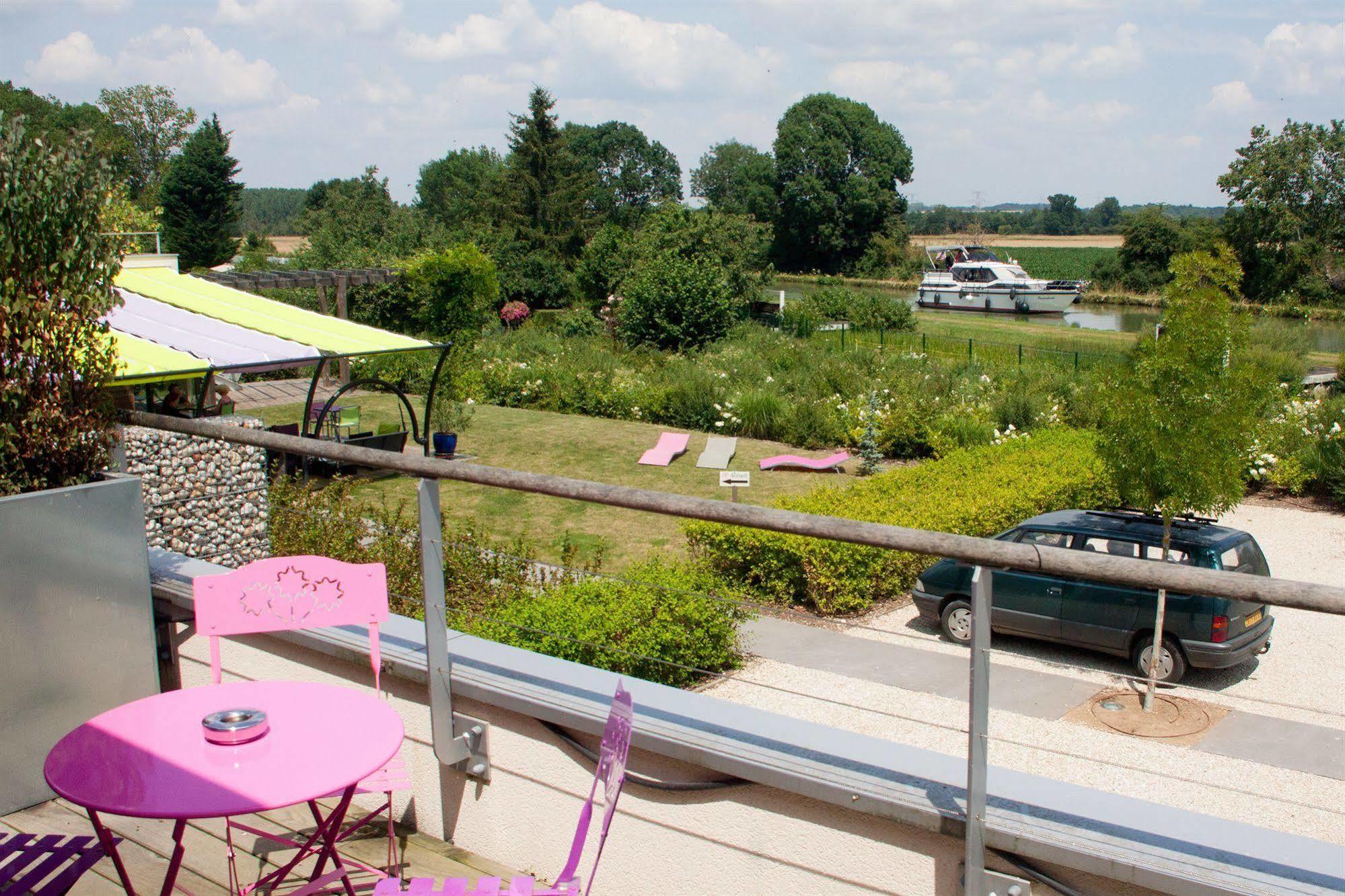 Logis Hotel Terre De Loire Belleville-sur-Loire Εξωτερικό φωτογραφία